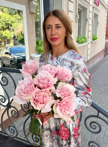 Букет из французских роз «Оттенки любви» от интернет-магазина цветов в 